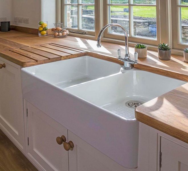 white kitchen sink